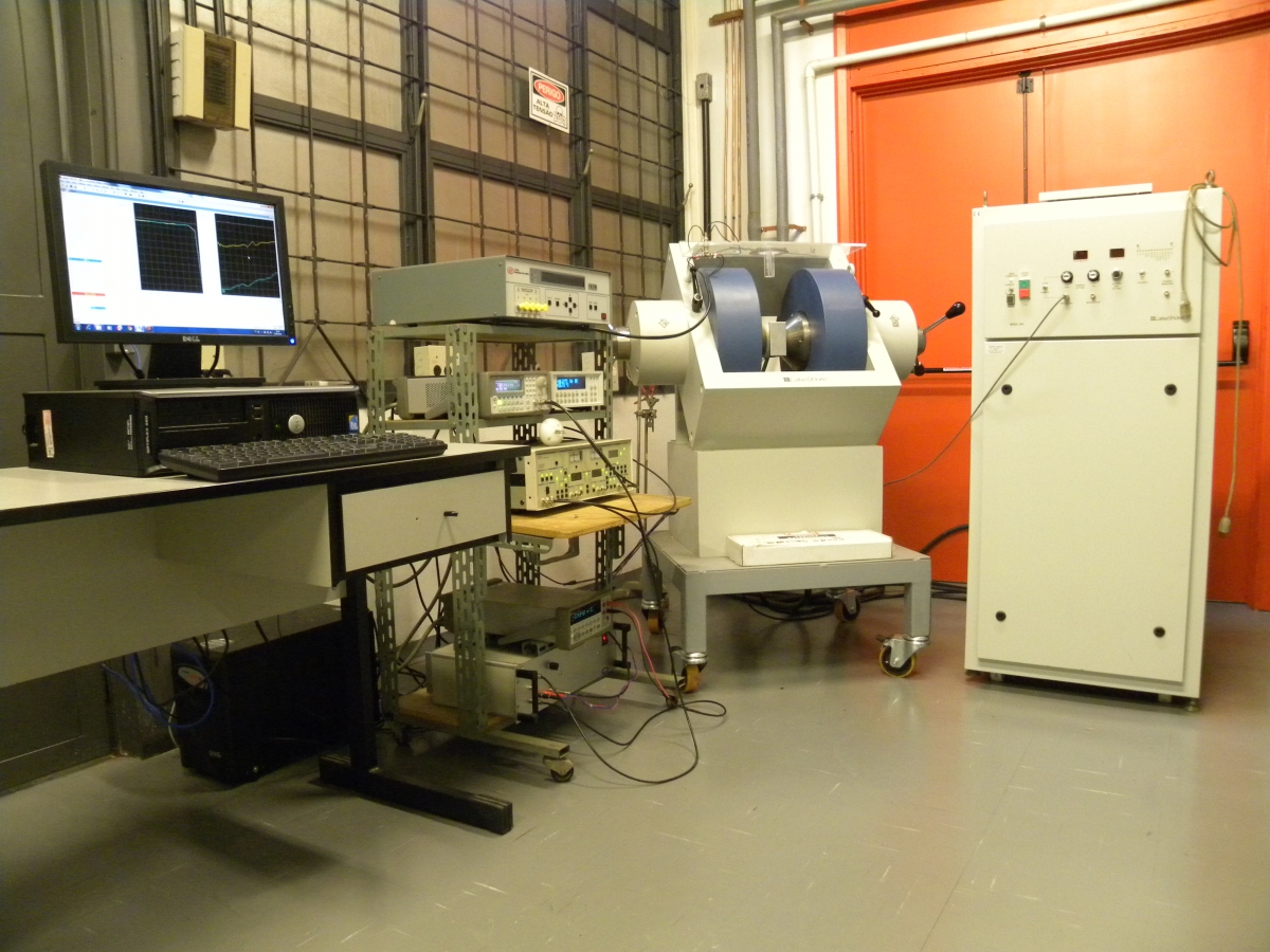 Magnetoelectric Properties Characterization Set up using a Lake Shore Magnet - Mod. EM7